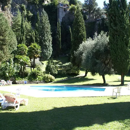With 2 Bedrooms A Large Terrace With Magnificent View Of The Lake Appartamento Pognana Lario