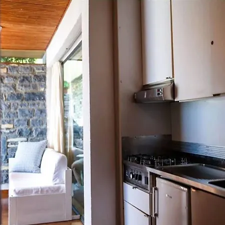 With 2 Bedrooms A Large Terrace With Magnificent View Of The Lake Appartamento Pognana Lario