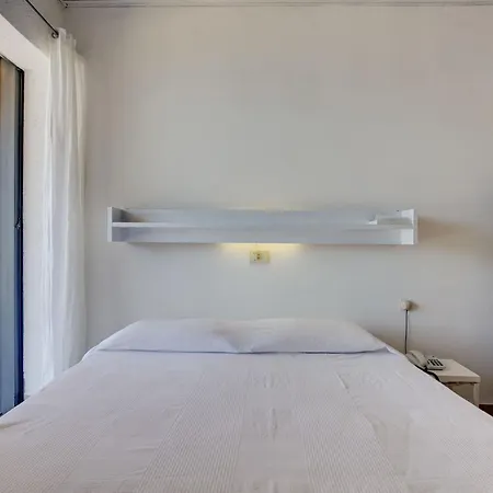 With 2 Bedrooms A Large Terrace With Magnificent View Of The Lake * Pognana Lario