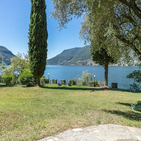 Appartamento With 2 Bedrooms A Large Terrace With Magnificent View Of The Lake *