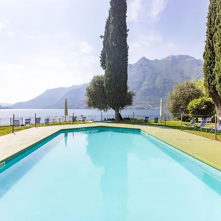 Appartamento With 2 Bedrooms A Large Terrace With Magnificent View Of The Lake *