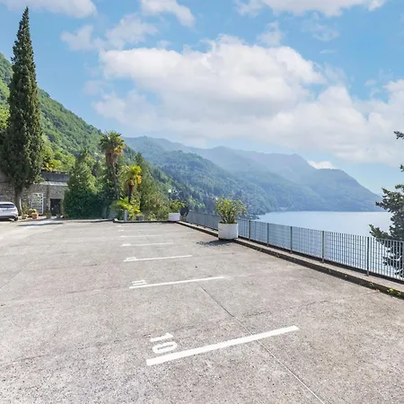 With 2 Bedrooms A Large Terrace With Magnificent View Of The Lake * Pognana Lario