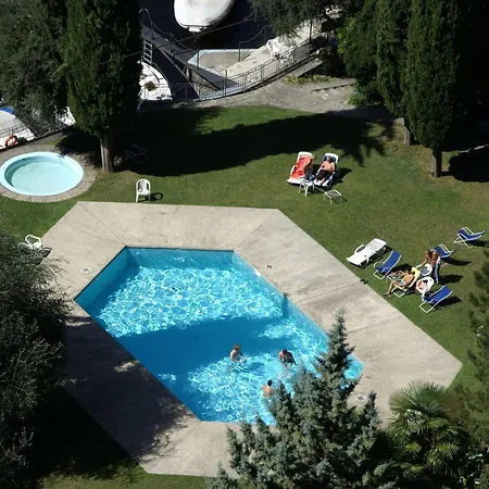 With 2 Bedrooms A Large Terrace With Magnificent View Of The Lake * Pognana Lario