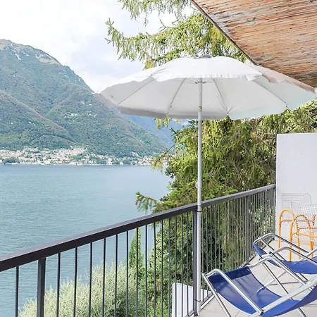 With 2 Bedrooms A Large Terrace With Magnificent View Of The Lake Pognana Lario